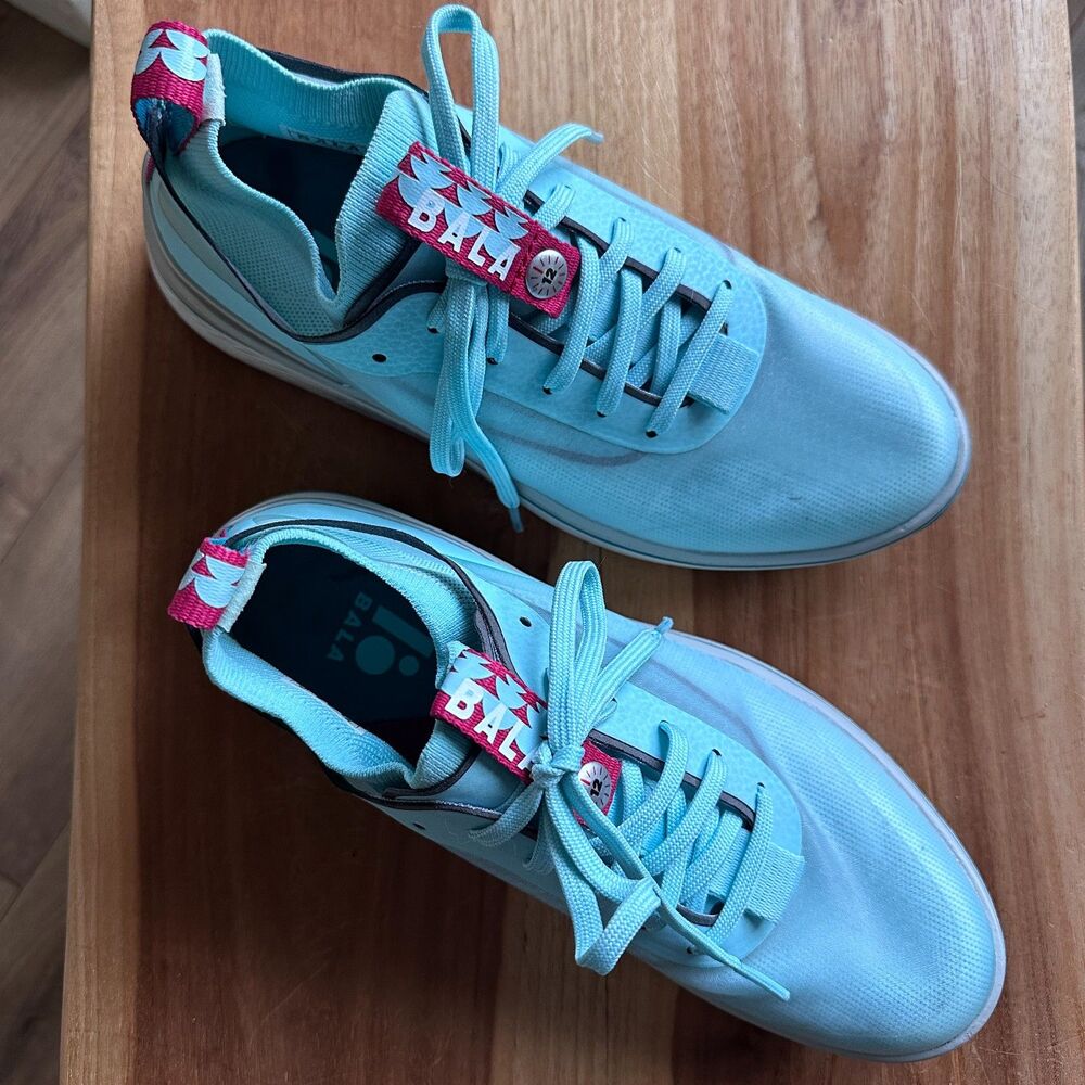 BALA Discontinued Healthcare Nurse Shoes Easy Clean Daybreak Blue Womens Size 7